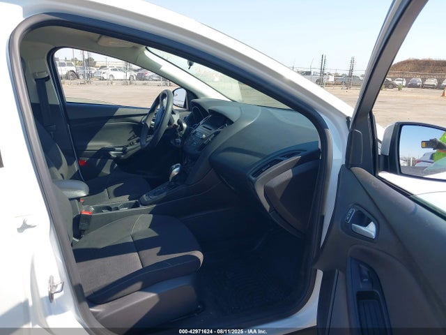 Ford 2016 2016 1FADP3FE0GL293270 Image 5