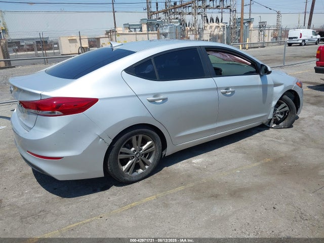 5NPD84LF4JH329600 Hyundai mpi nu