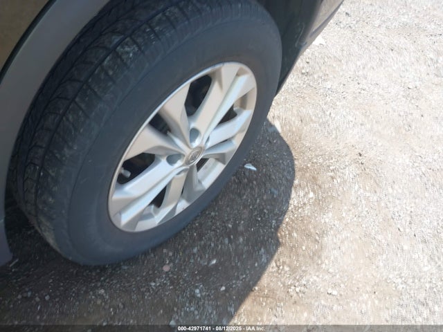 5N1AT2MV8FC899870 Nissan Rogue