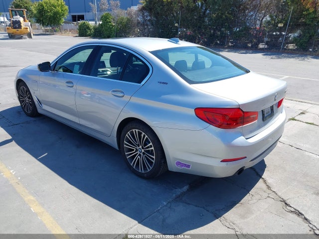 WBAJA9C53KB392697 BMW 2019