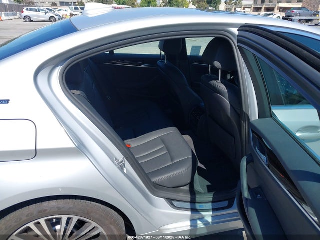 WBAJA9C53KB392697 BMW 2019