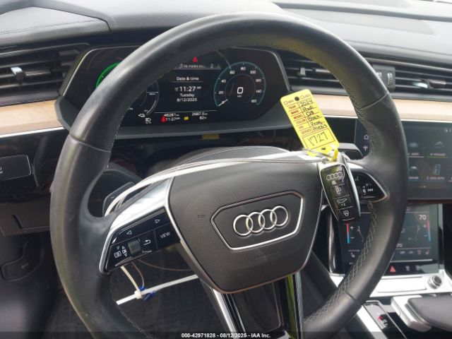 2024 AUDI Q8 E-TRON WA1CAAGE2RB026872 Photo 10