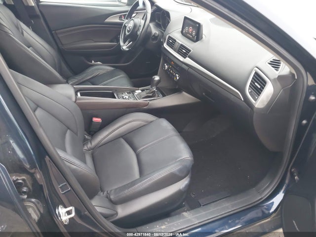 3MZBN1L32JM163007 Mazda py