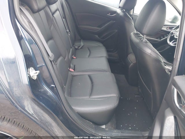 3MZBN1L32JM163007 Mazda py