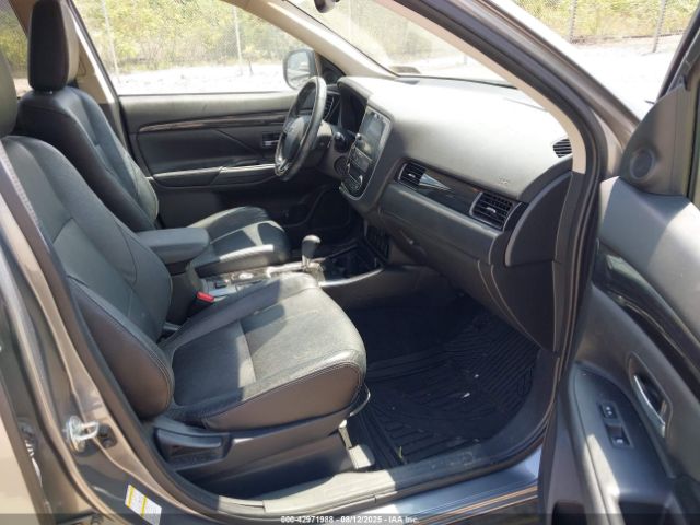 2017 MITSUBISHI OUTLANDER JA4AZ3A35HZ055663 Photo 4