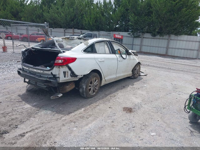 5NPE24AF5HH533857 Hyundai 2017