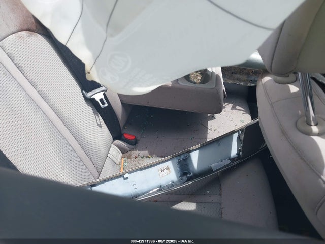 5NPE24AF5HH533857 Hyundai 2017