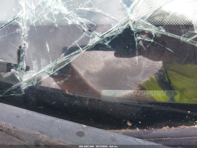 5NPE24AF5HH533857 Hyundai 2017