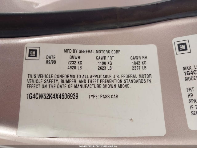 42972024 :رقم المزاد ، 1G4CW52K4X4606939 vin ، 1999 Buick Park Avenue مزاد بيع