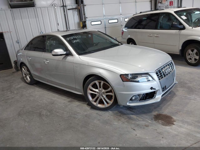 2010 AUDI S4 WAUBGAFL8AA022073 Photo 0