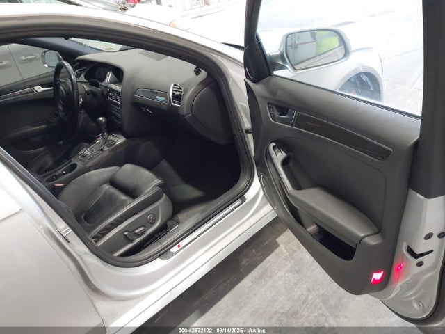 2010 AUDI S4 WAUBGAFL8AA022073 Photo 4