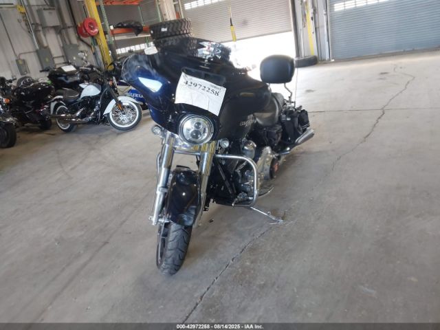 2022 HARLEY-DAVIDSON FLHX 1HD1KBC17NB640070