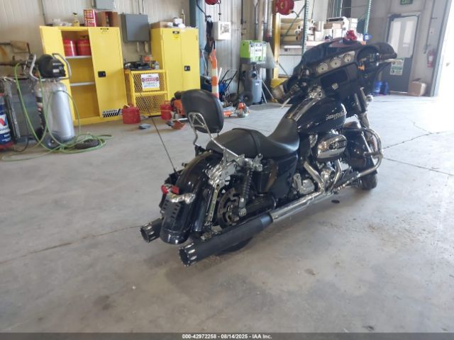 2022 HARLEY-DAVIDSON FLHX 1HD1KBC17NB640070 Photo 2