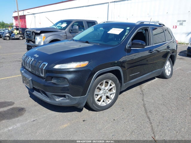 Jeep 2015 2015 1C4PJLCS3FW537221 Image 2