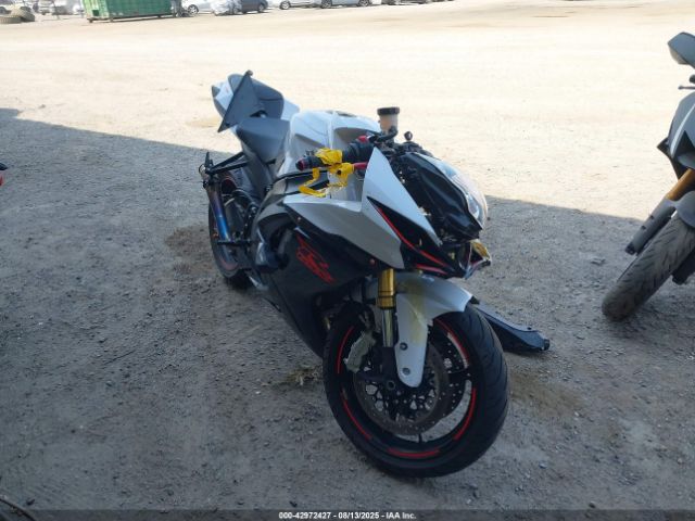 2019 SUZUKI GSX-R750 JS1GR7MA3K7100727