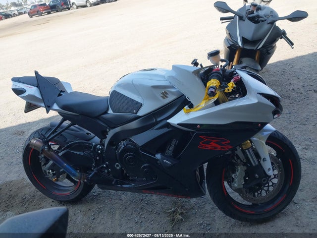 Suzuki R747- 2019 JS1GR7MA3K7100727 Image 13
