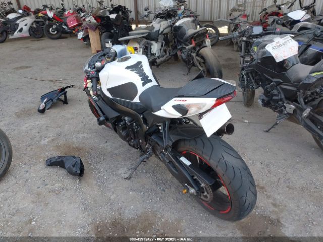 2019 SUZUKI GSX-R750 JS1GR7MA3K7100727 Photo 2