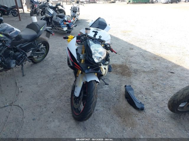 2019 SUZUKI GSX-R750 JS1GR7MA3K7100727 Photo 4