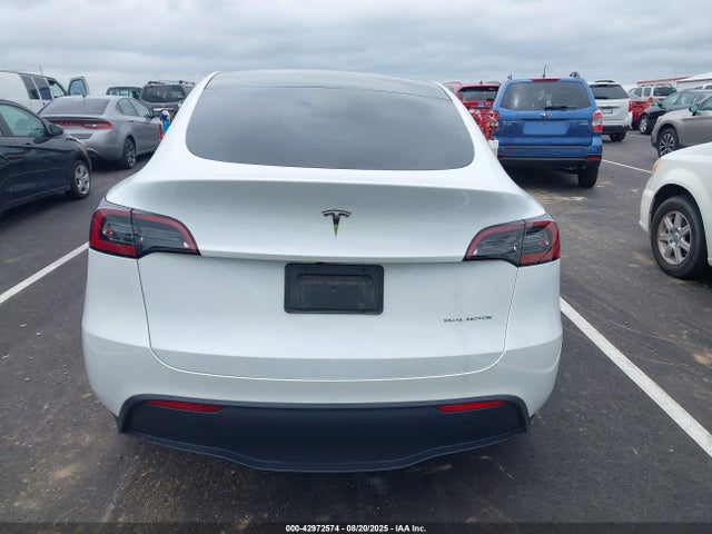 7SAYGDEE7PA128323 Tesla Model Y