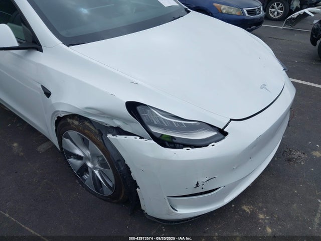 7SAYGDEE7PA128323 Tesla Model Y