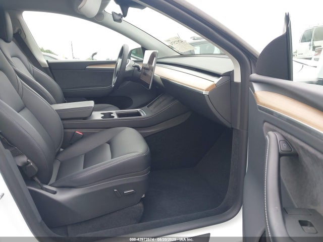 2023 TESLA MODEL Y 7SAYGDEE7PA128323 Photo 4