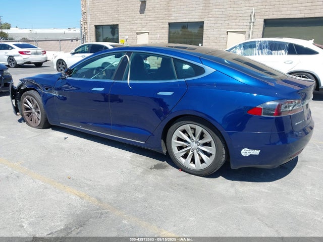2017 TESLA MODEL S 5YJSA1E2XHF230521 Photo 2