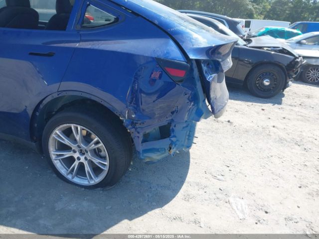 2024 TESLA MODEL Y 7SAYGDEE0RA269284 Photo 5