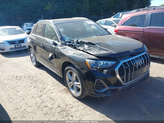 2022 AUDI Q3 WA1DECF38N1074073 Photo 0