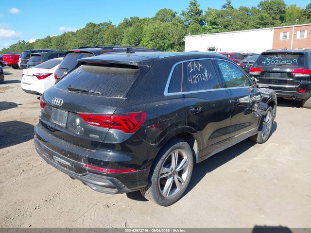 2022 AUDI Q3 WA1DECF38N1074073 Photo 3