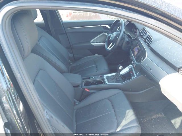 2022 AUDI Q3 WA1DECF38N1074073 Photo 4