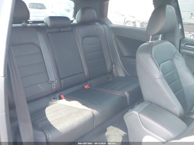 3VWY47AU7GM005931 Volkswagen 2016