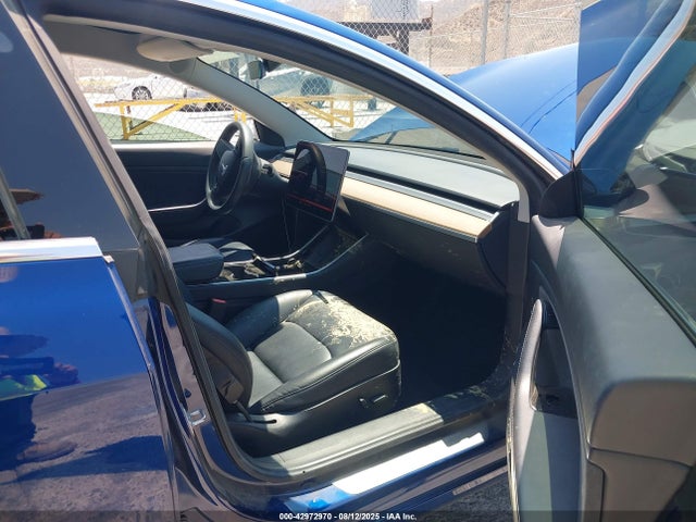 Tesla 2019 2019 5YJ3E1EB4KF528921 Image 5
