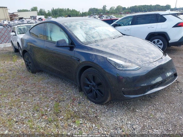 2024 TESLA MODEL Y 7SAYGDEE2RF190864 Photo 0