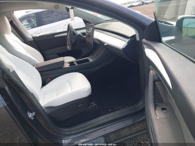 2024 TESLA MODEL Y 7SAYGDEE2RF190864 Photo 4