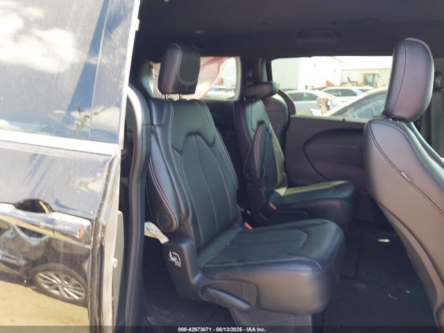 Chrysler Pacifica 2025 2C4RC1BGXSR530015 Image 8
