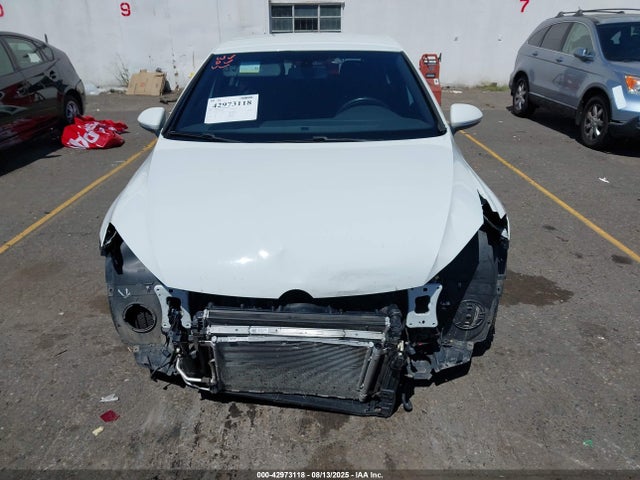 3VW5T7AUXKM002701 Volkswagen Golf GTI