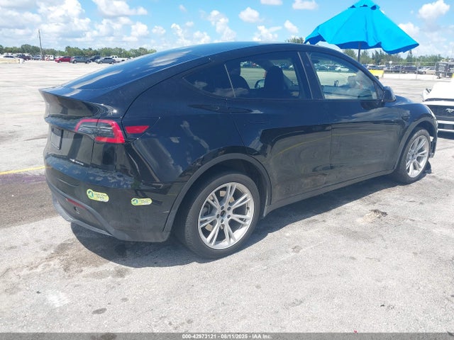 2023 TESLA MODEL Y 7SAYGDEE4PA175275 Photo 3