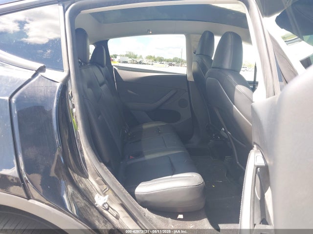 2023 TESLA MODEL Y 7SAYGDEE4PA175275 Photo 7