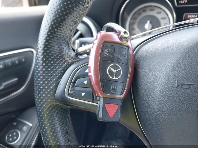 WDDSJ4EB6FN162109 Mercedes-Benz CLA-Class
