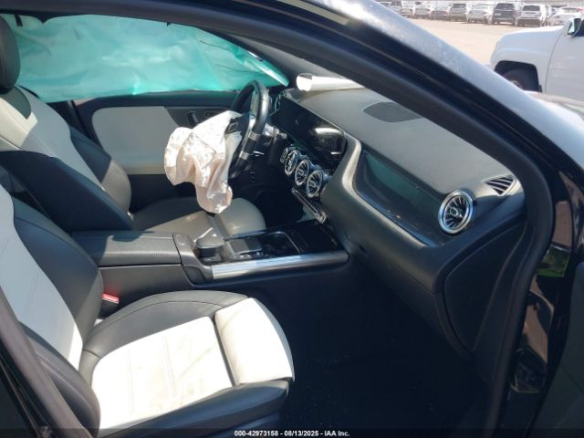 2021 MERCEDES-BENZ AMG GLA 45 W1N4N5DB3MJ222231 Photo 4