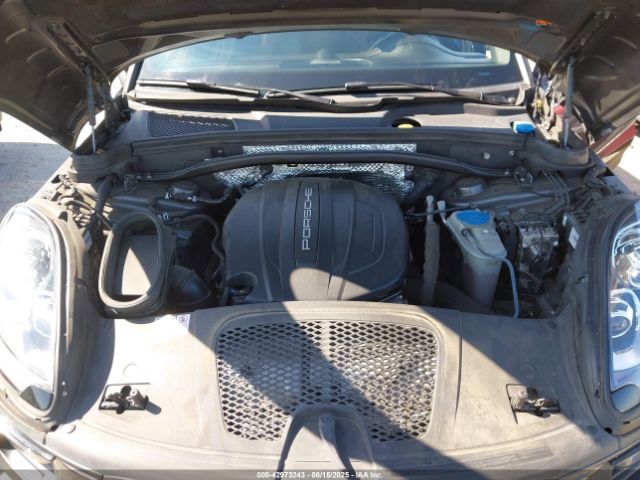 2018 PORSCHE MACAN WP1AA2A53JLB21045 Photo 9