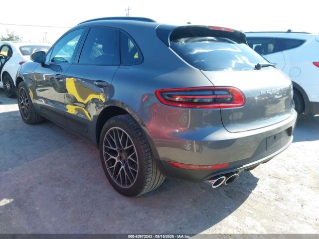 2018 PORSCHE MACAN WP1AA2A53JLB21045 Photo 2