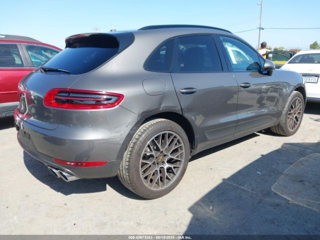 2018 PORSCHE MACAN WP1AA2A53JLB21045 Photo 3