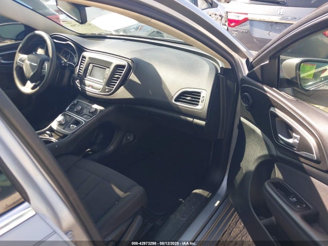 Chrysler 2015 2015 1C3CCCAB4FN671869 Image 5