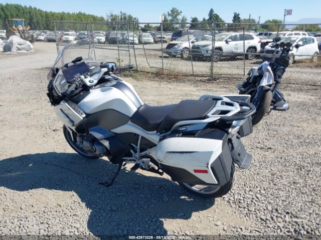 2022 BMW R 1250 WB10L0305N6F47370 Photo 2