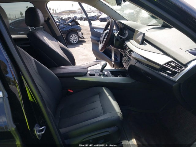 5UXKR0C54G0P32730 BMW X5