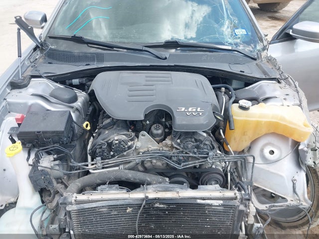 2C3CCAGG2HH637576 Chrysler 300