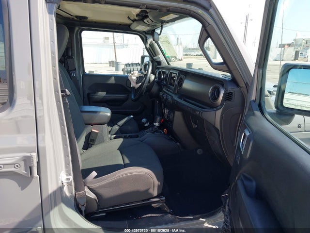 1C4HJXDG1KW537606 Jeep 2019