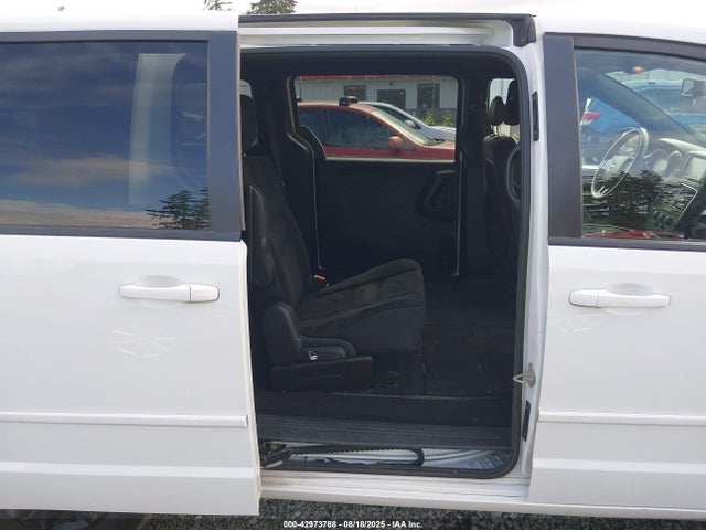 2C4RDGBG4HR834997 Dodge Grand Caravan