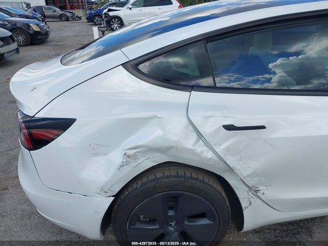 2021 TESLA MODEL 3 5YJ3E1EA0MF851745 Photo 5